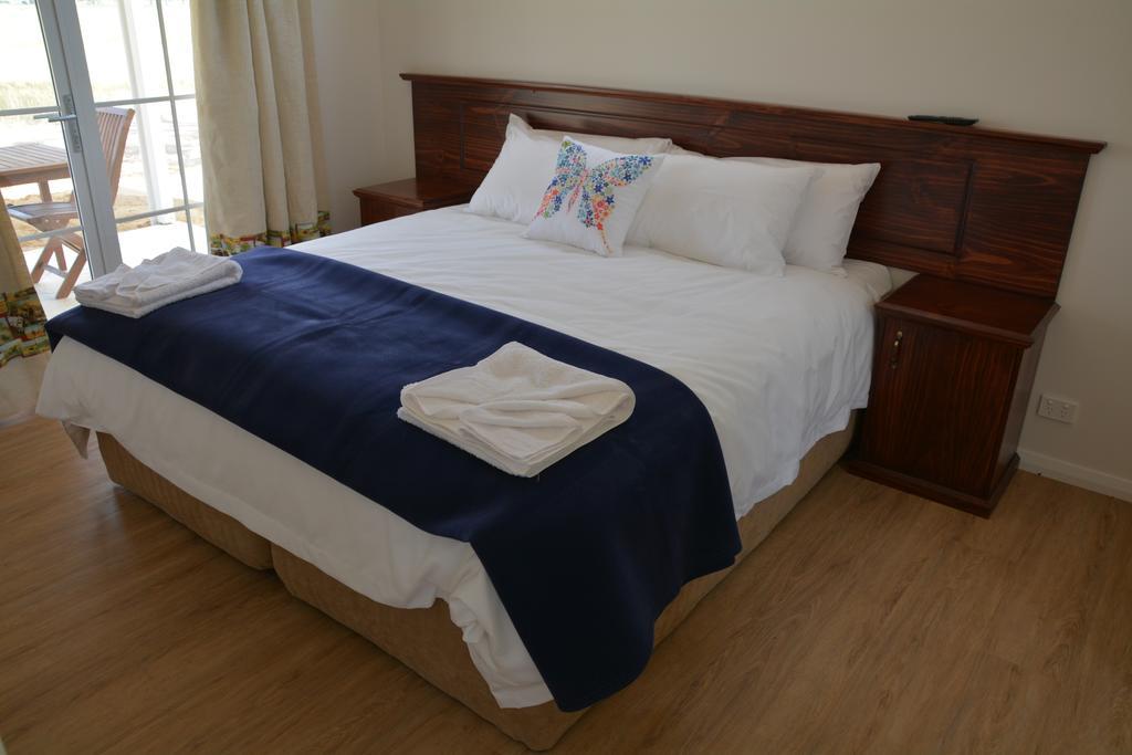 Mary'S Farm Cottages Kukerin Habitación foto
